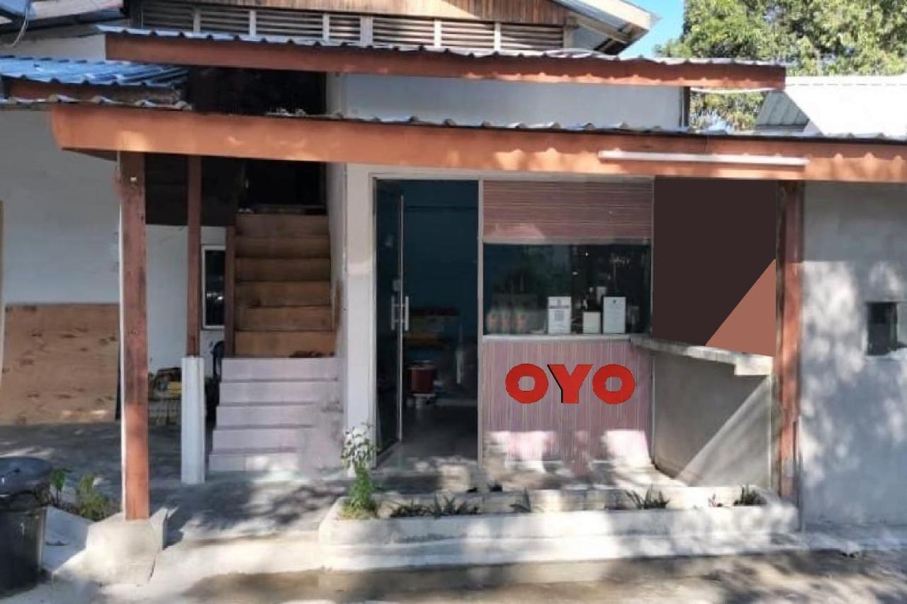 Oyo 90176 D'Cruz Sunrise Villa Pantai Cenang  Exteriör bild