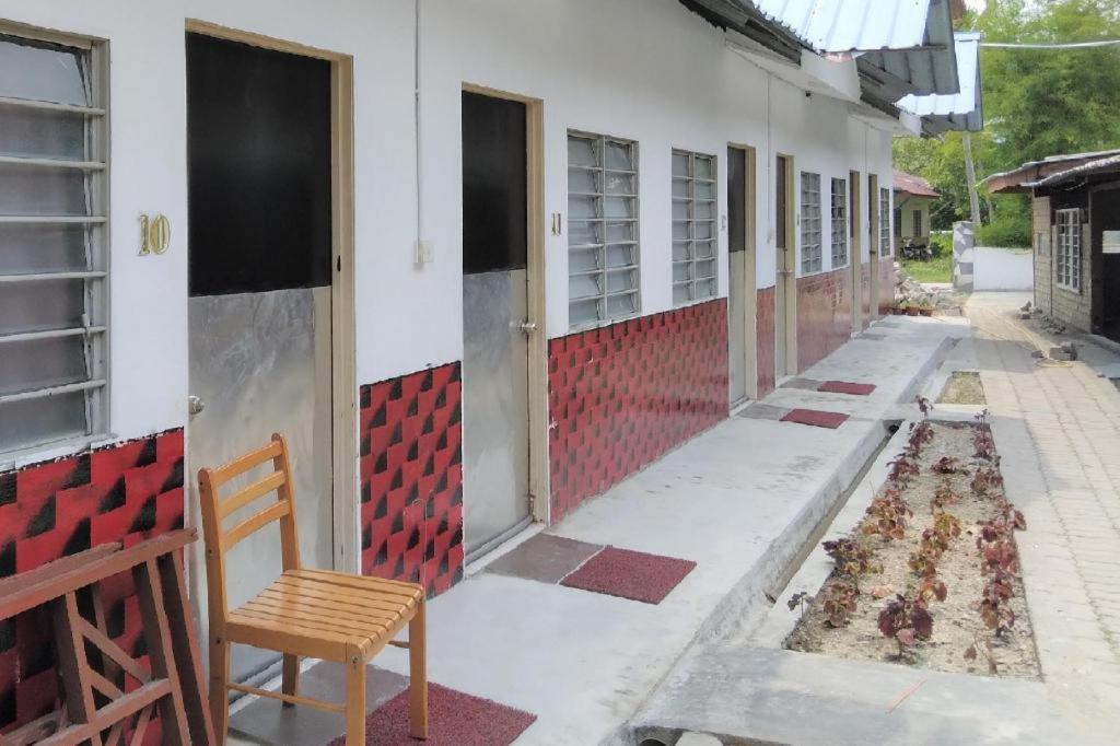 Oyo 90176 D'Cruz Sunrise Villa Pantai Cenang  Exteriör bild