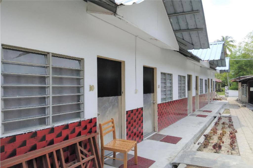 Oyo 90176 D'Cruz Sunrise Villa Pantai Cenang  Exteriör bild
